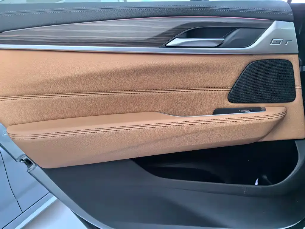 BMW 6 Series GT — фото 9