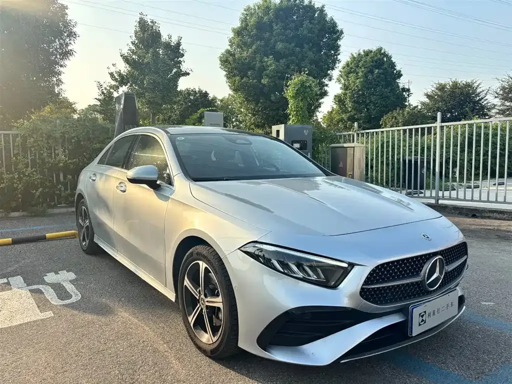 Mercedes-Benz A-Class 2023 из CN, фото 2
