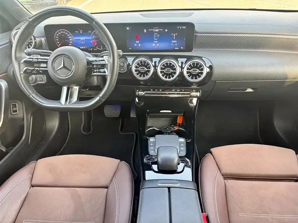 Mercedes-Benz A-Class 2023 из CN, фото 8