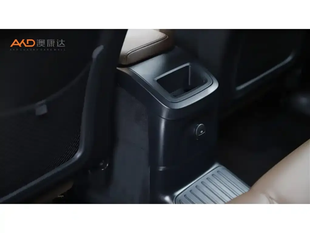 [object Object] XC60 PHEV 2023 из CN, фото 9