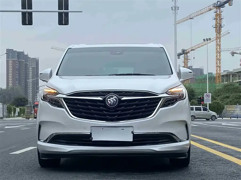 Buick GL8 2021 из CN, фото 2