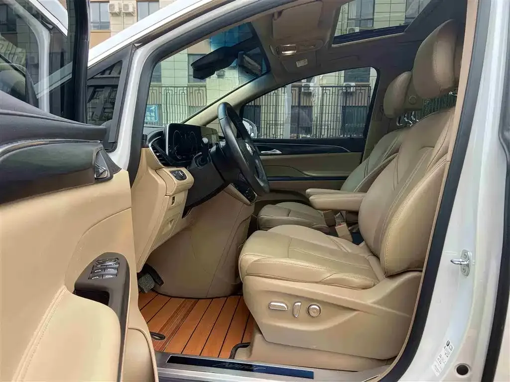 Buick GL8 2021 из CN, фото 8