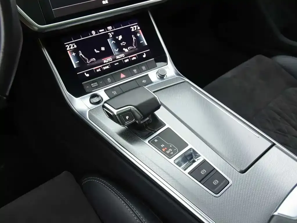 Audi A6L 2022 из CN, фото 10