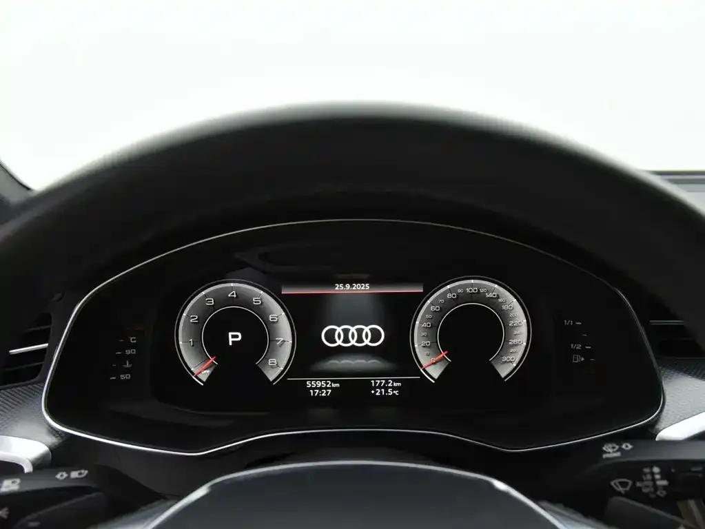 Audi A6L 2022 из CN, фото 9