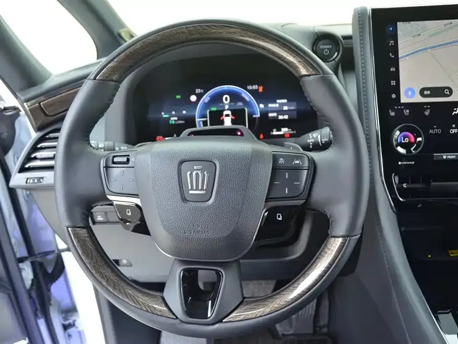 Toyota Vellfire 2025 из CN, фото 9