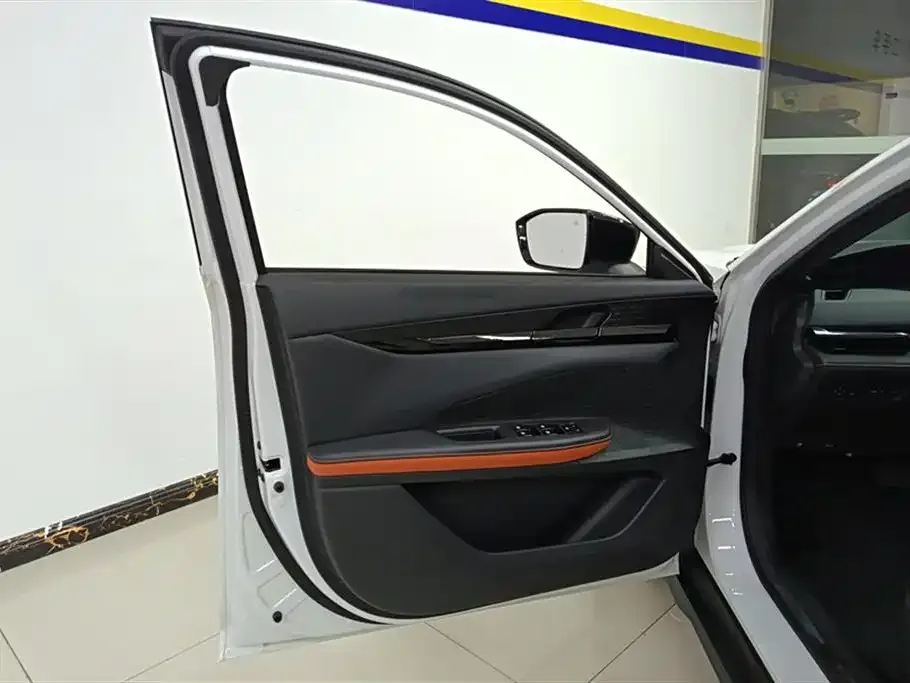 Changan UNI-V 2023 из CN, фото 7