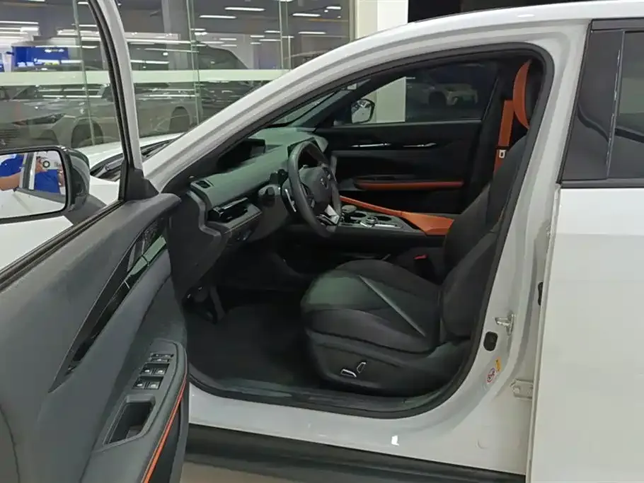 Changan UNI-V 2023 из CN, фото 9