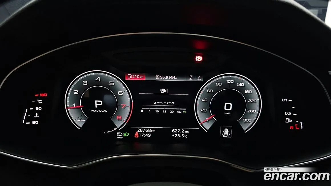 Audi A6 — фото 8