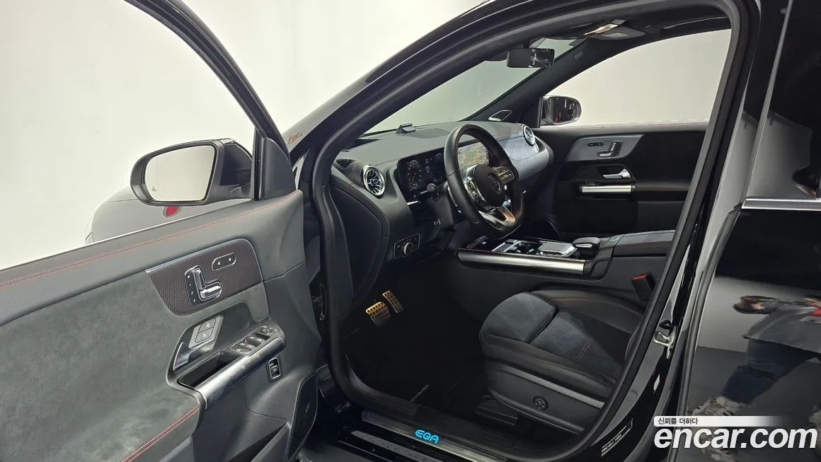 Mercedes-Benz EQA — фото 10