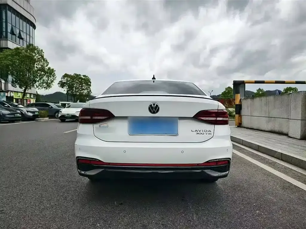 Volkswagen Lavida 2023 из CN, фото 5