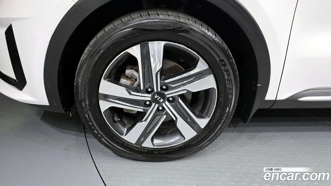 Kia Sorento — фото 5