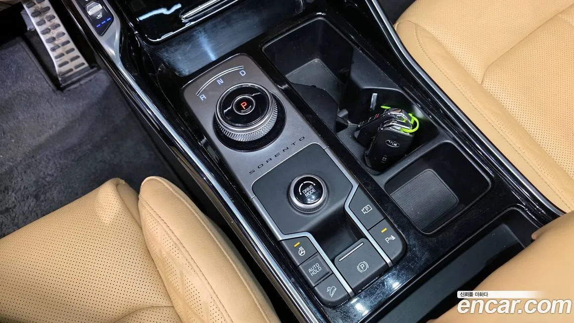 Kia Sorento — фото 9