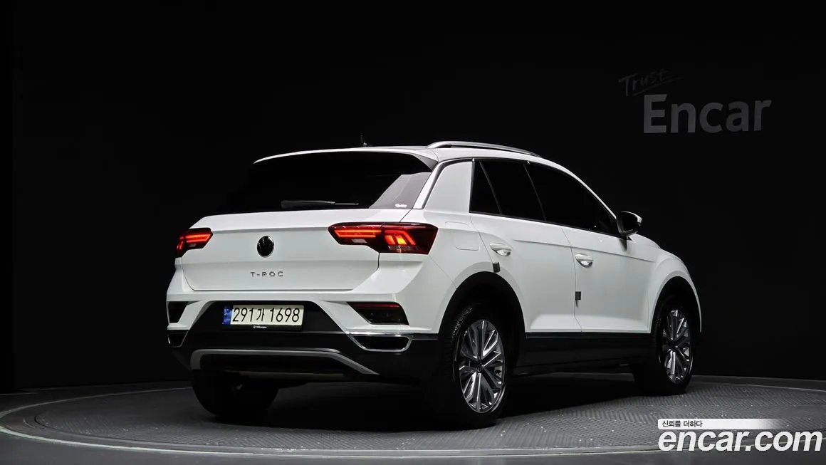 Volkswagen T-Roc — фото 2