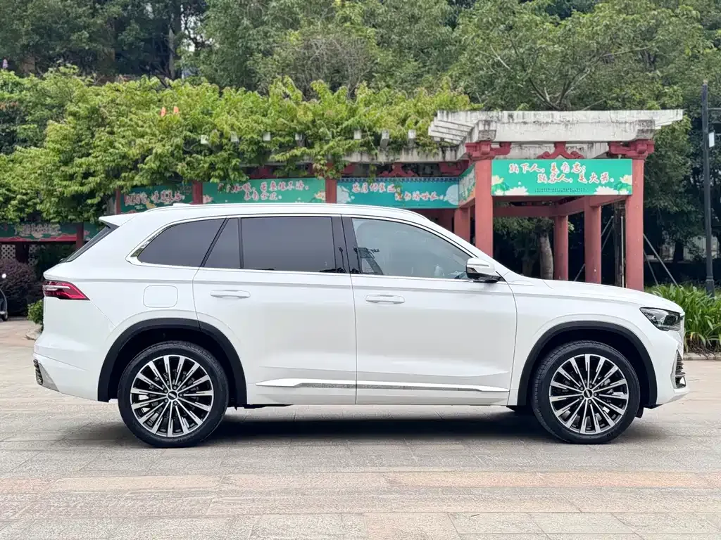 Geely Xingyue L — фото 10