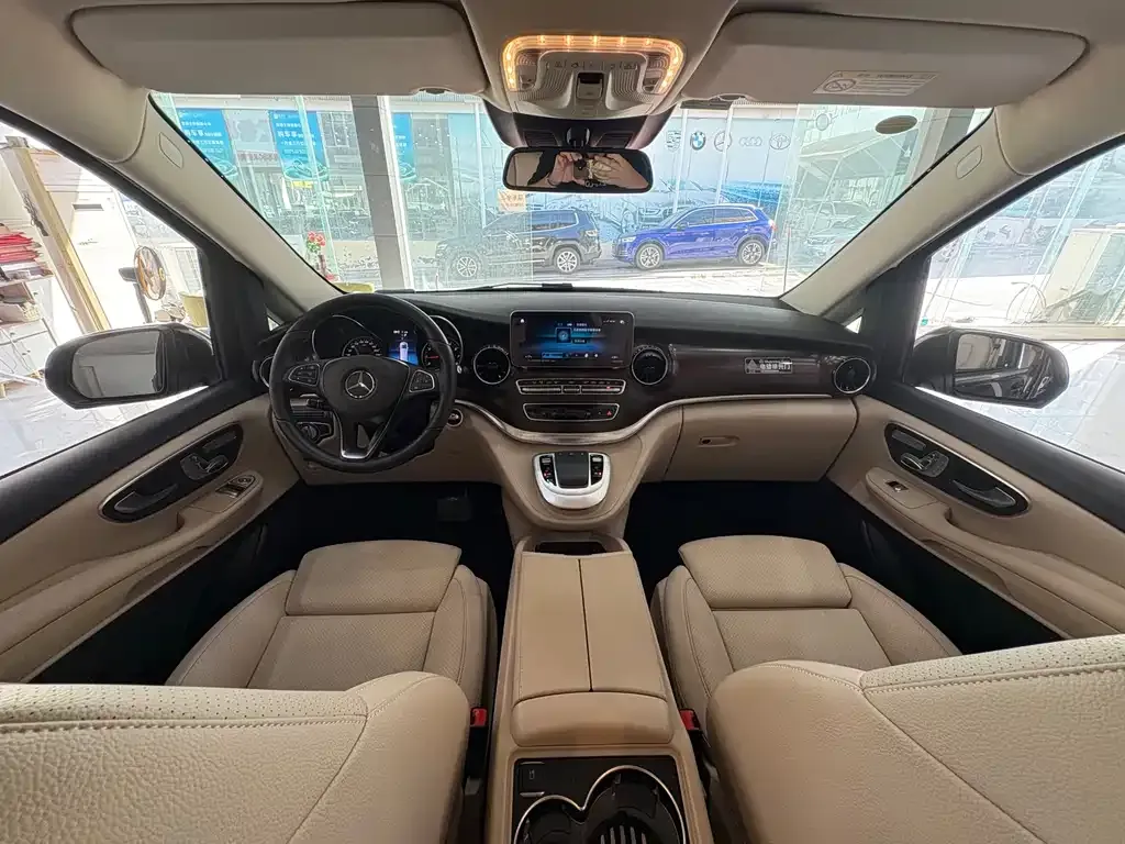 Mercedes-Benz V-Class 2024 из CN, фото 10