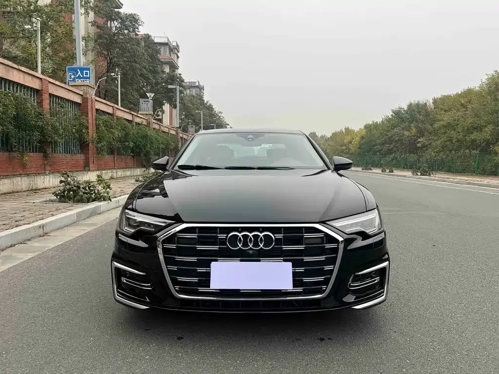 Audi A6L — фото 2