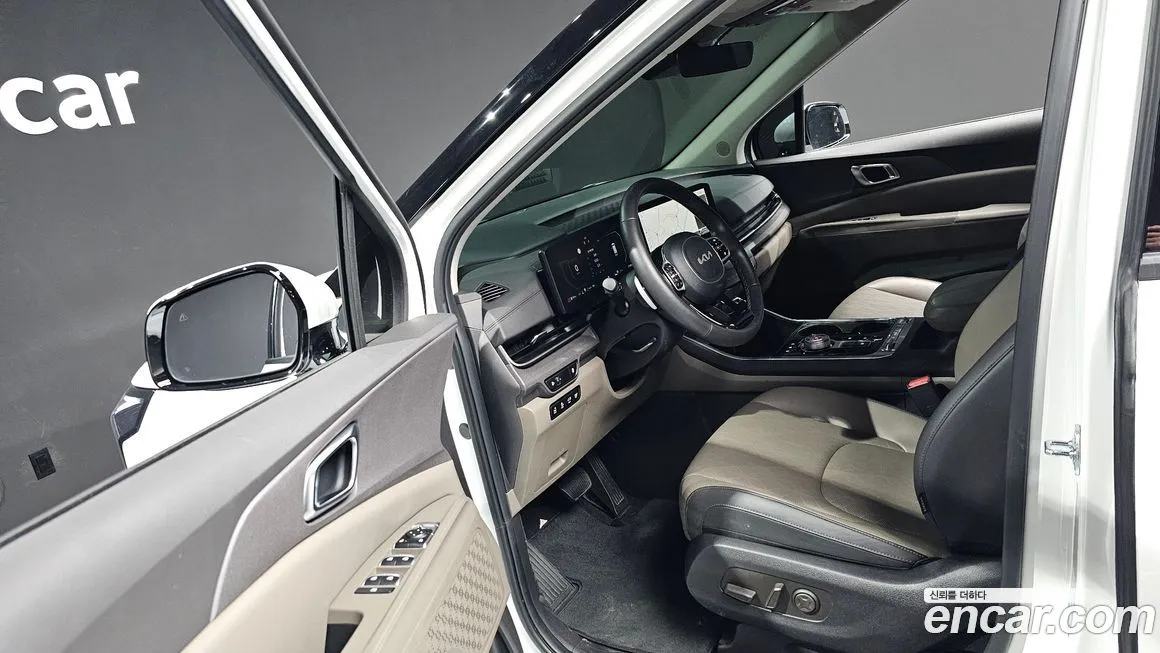 Kia Carnival — фото 10