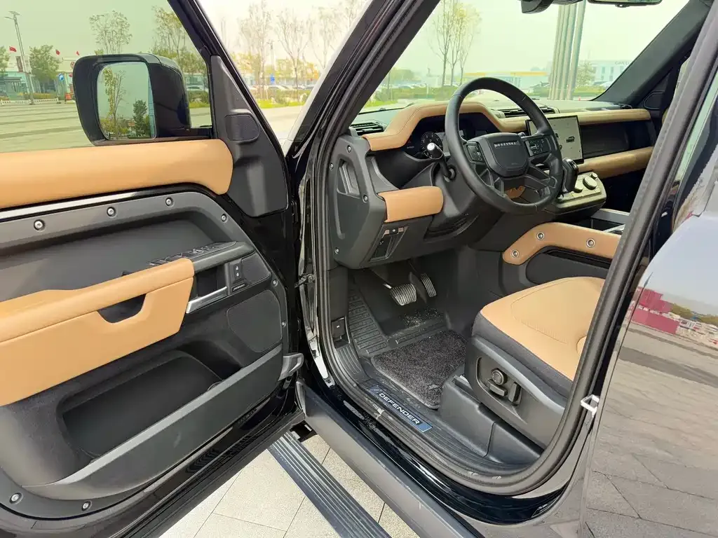 Land Rover Defender — фото 4