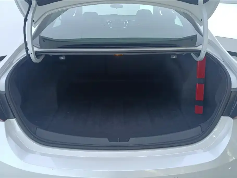 Chevrolet Malibu XL 2025 из CN, фото 4