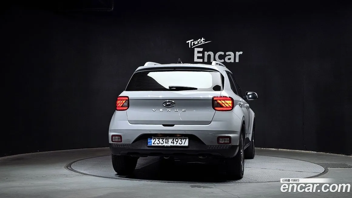 Hyundai Venue — фото 4