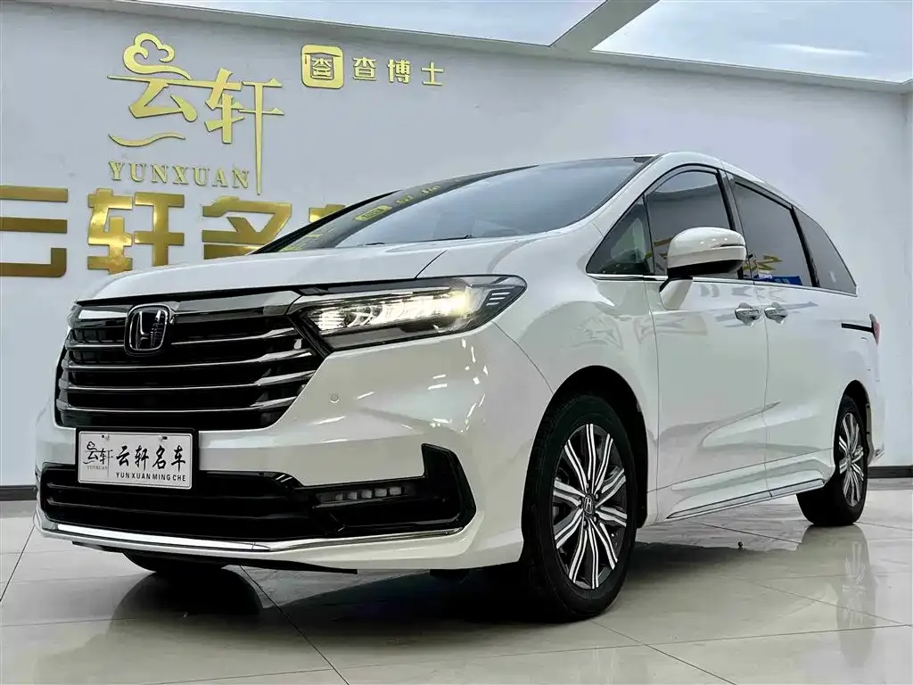 Honda Odyssey — фото 1
