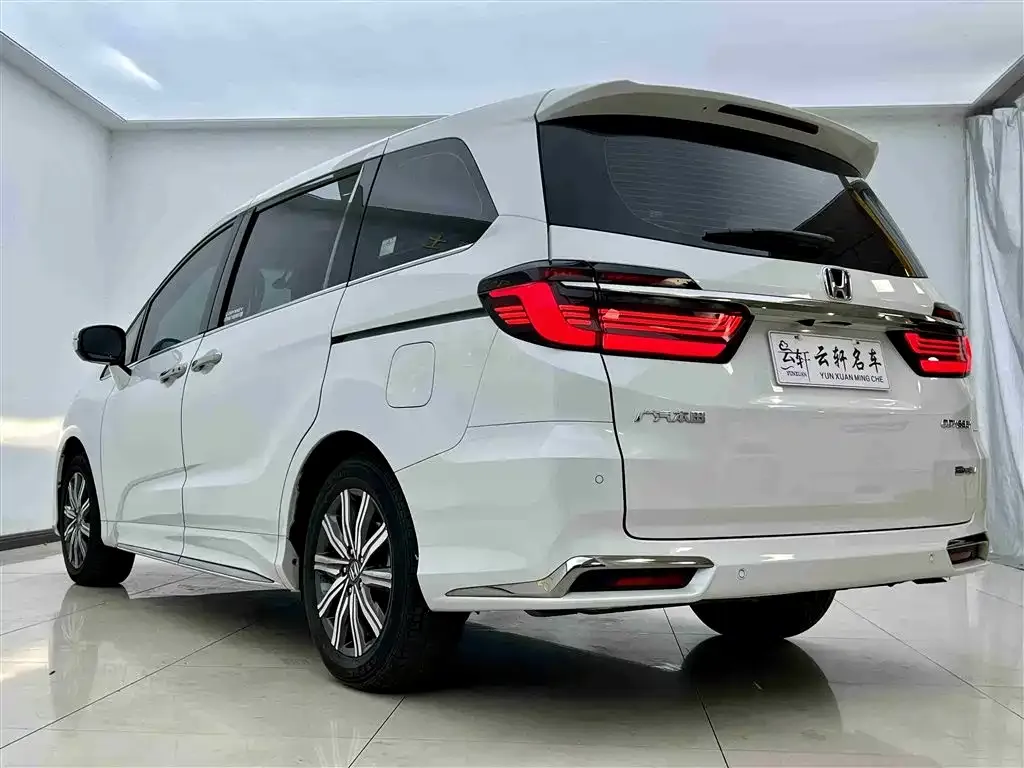 Honda Odyssey — фото 4