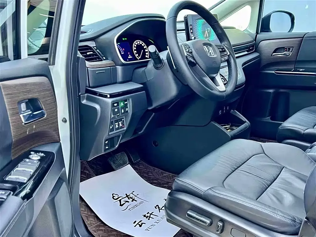 Honda Odyssey — фото 7