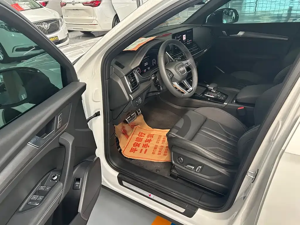 Audi Q5L 2024 из CN, фото 7