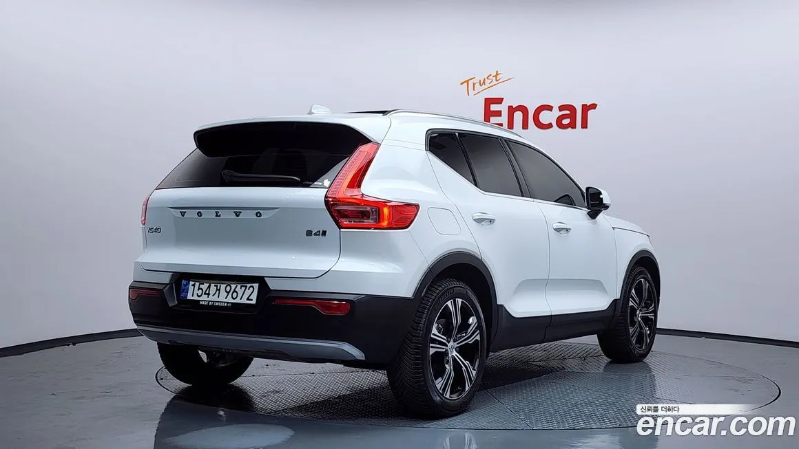 Volvo XC40 — фото 2