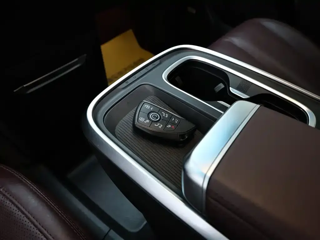 Buick Century 2024 из CN, фото 10