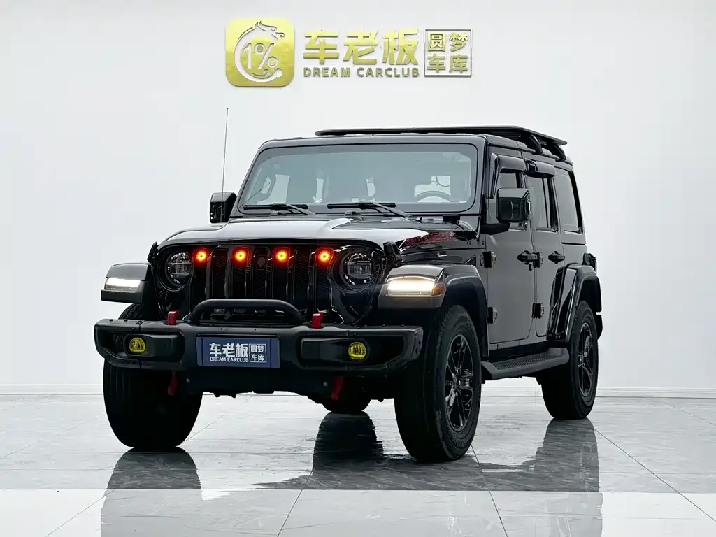 Jeep Wrangler 2023 из CN, фото 1