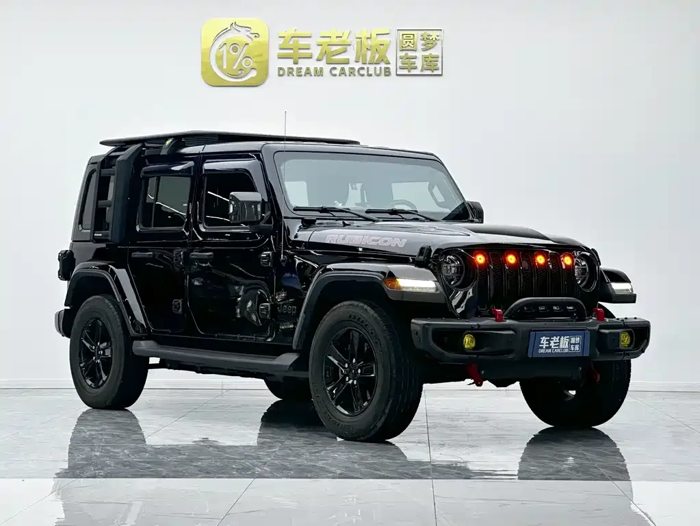 Jeep Wrangler 2023 из CN, фото 3