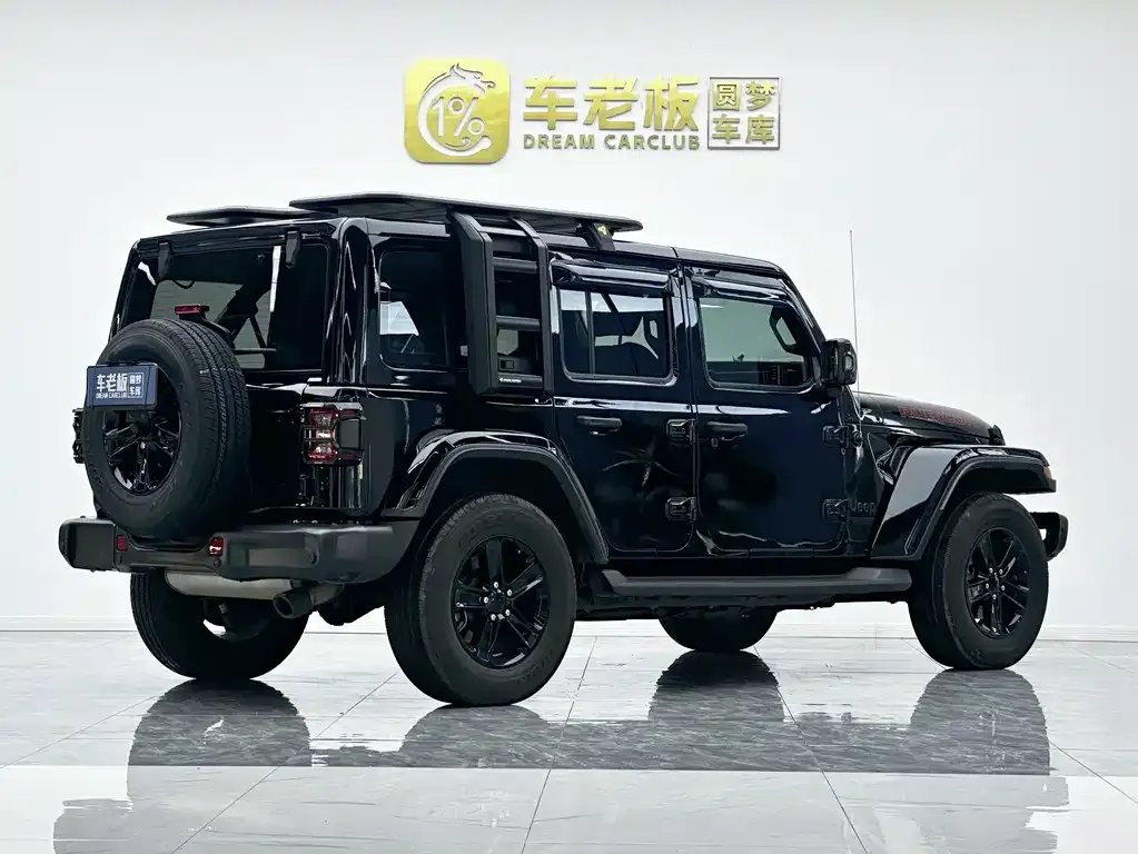 Jeep Wrangler 2023 из CN, фото 4