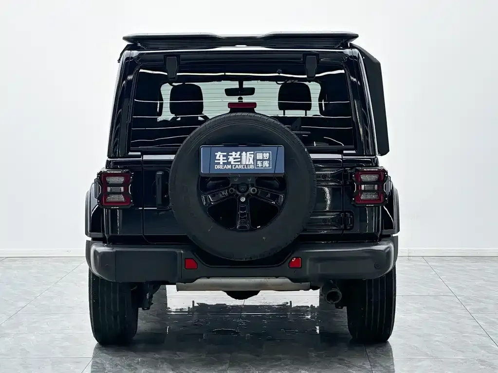 Jeep Wrangler 2023 из CN, фото 5