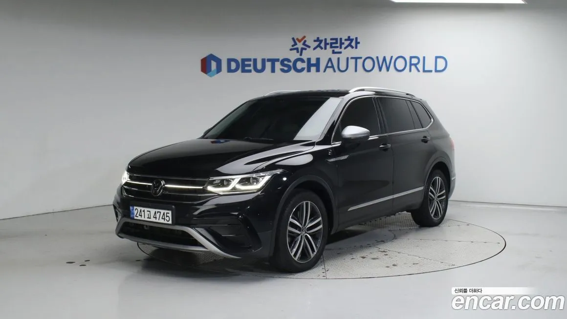 Volkswagen Tiguan — фото 1