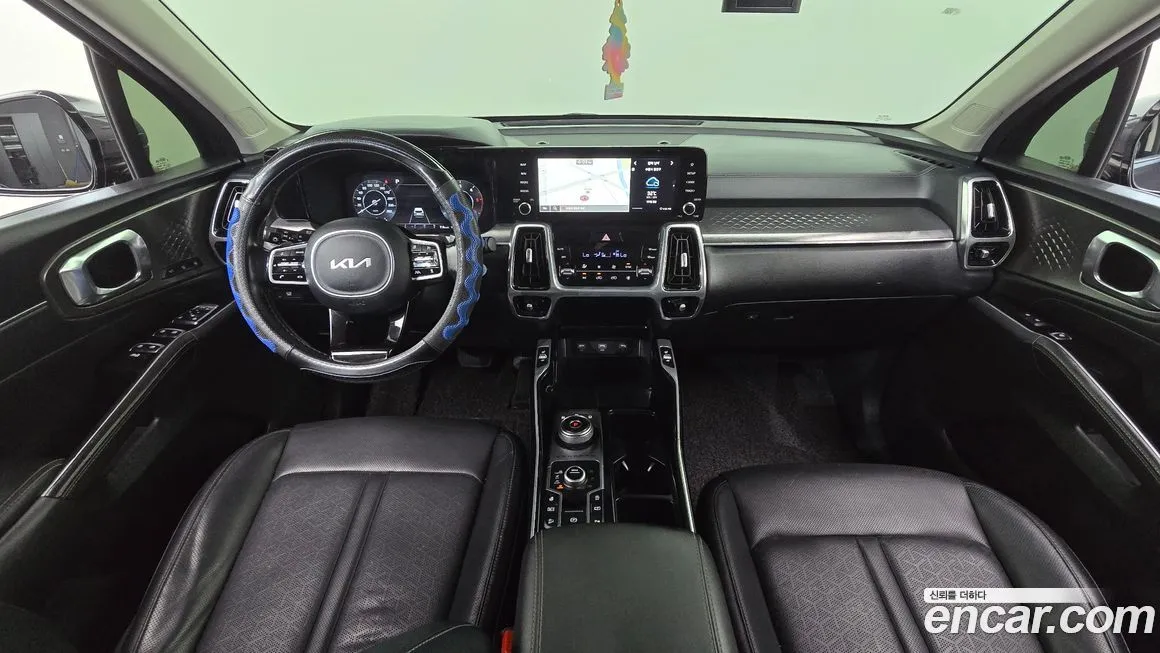 Kia Sorento — фото 7