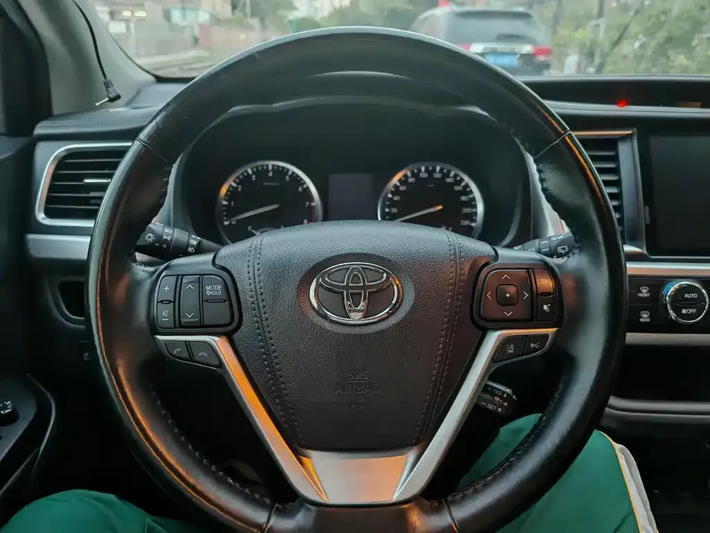 Toyota Highlander 2021 из CN, фото 6