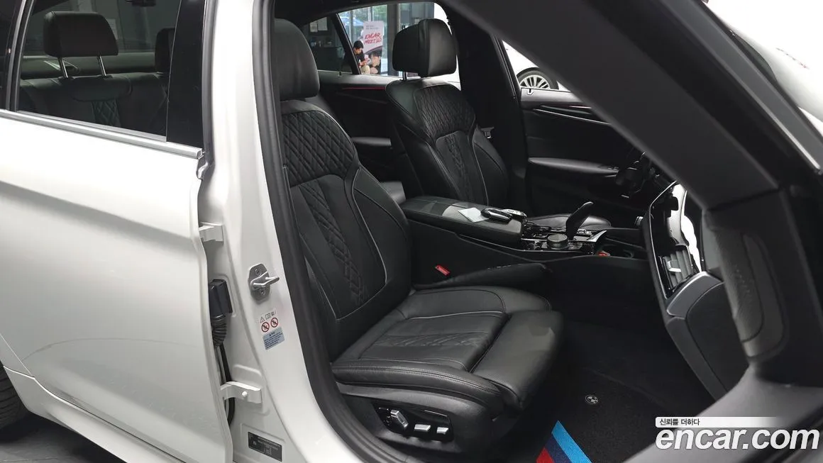 BMW 5-Series 2021 из KR, фото 10