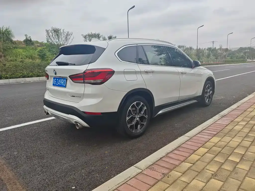 BMW X1 2021 из CN, фото 9