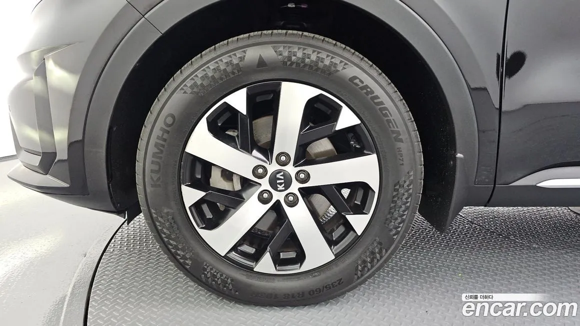 Kia Sorento — фото 5