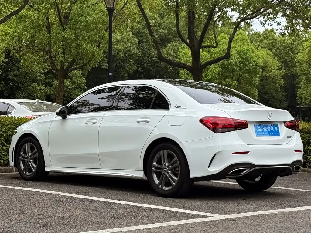 Mercedes-Benz A-Class — фото 7