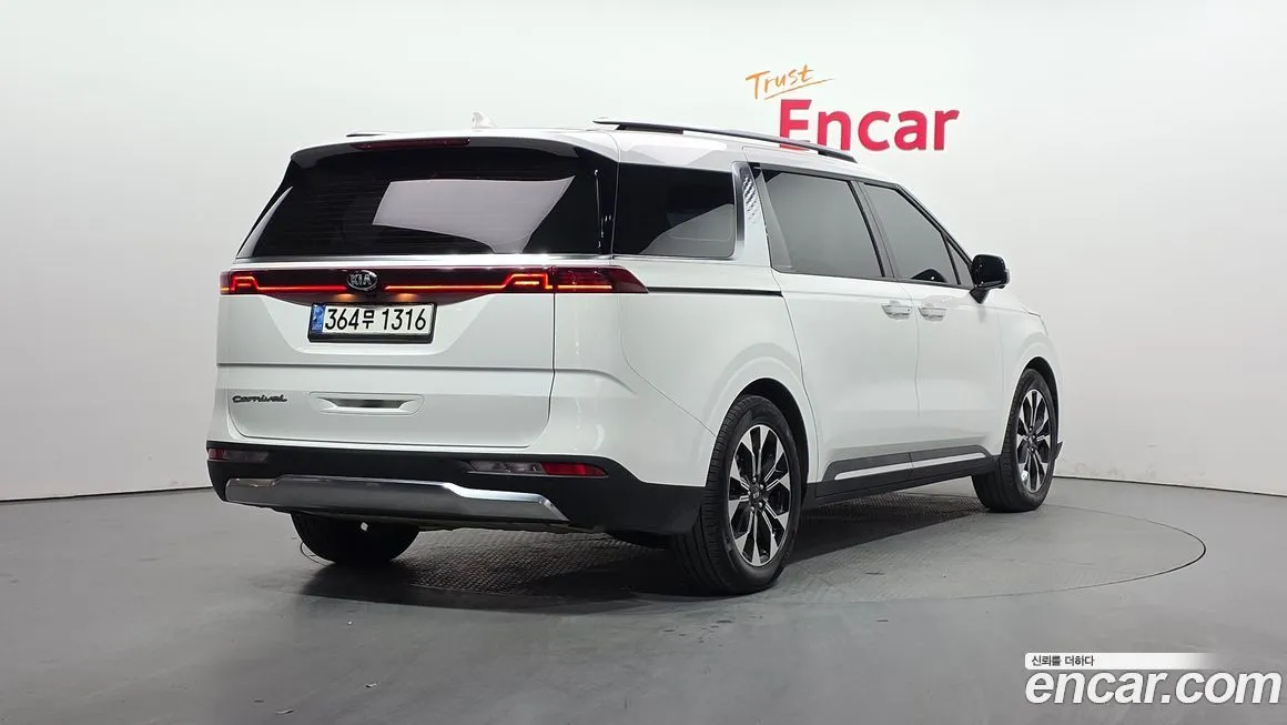Kia Carnival 2021 из KR, фото 2