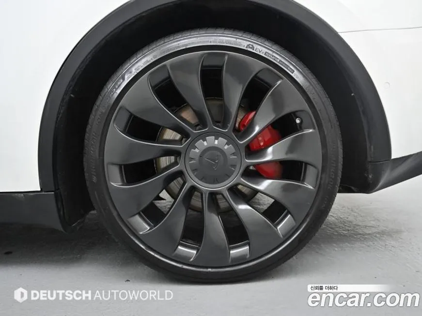Tesla Model Y 2021 из KR, фото 5