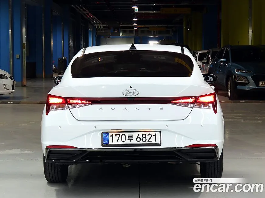 Hyundai AVANTE — фото 3