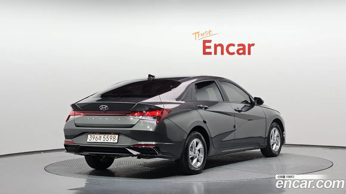 Hyundai AVANTE 2021 из KR, фото 2