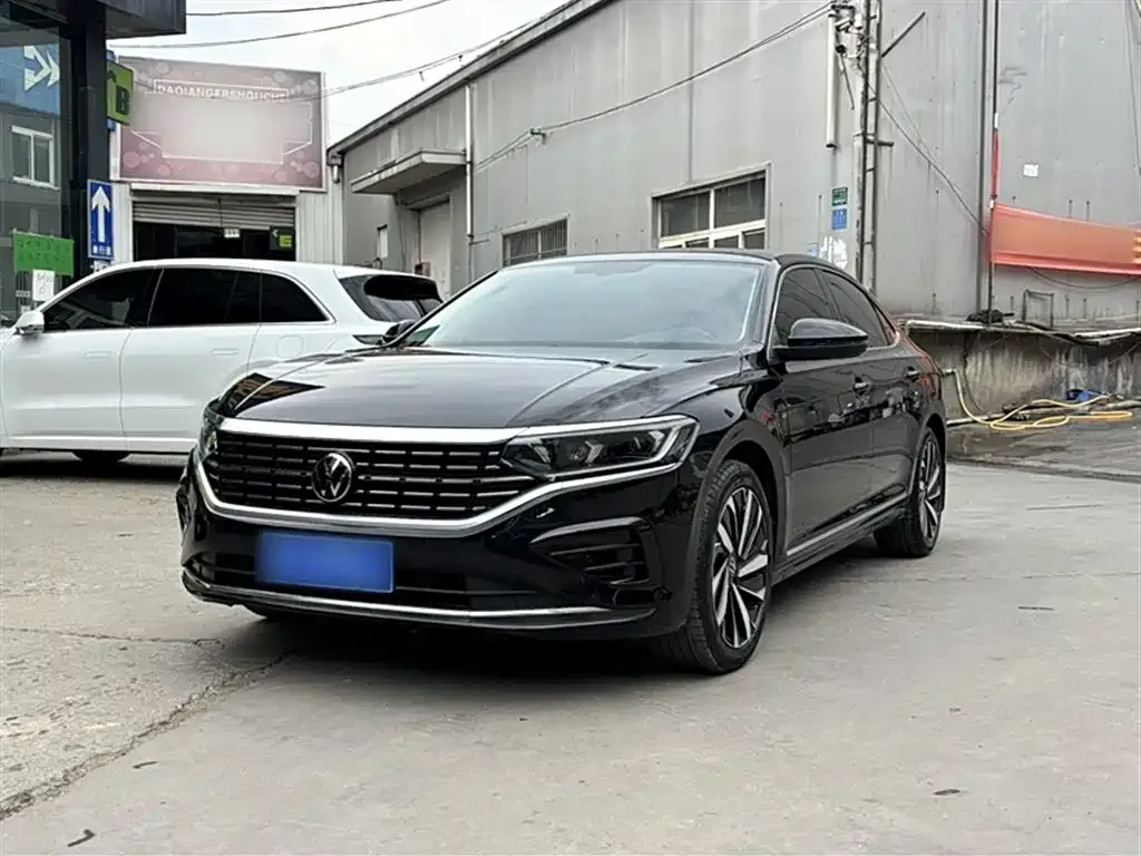 Volkswagen Passat 2023 из CN, фото 1