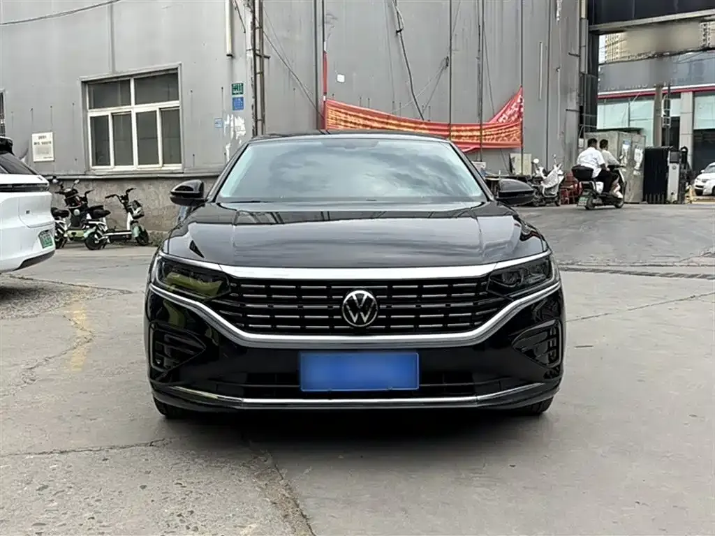Volkswagen Passat 2023 из CN, фото 3