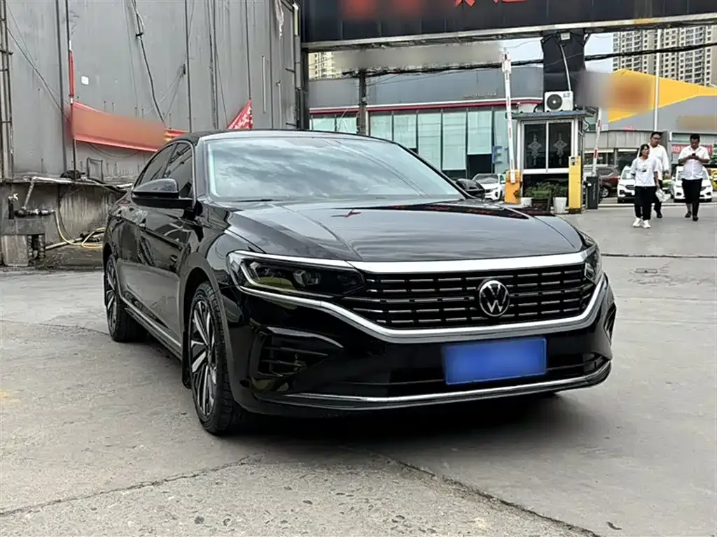 Volkswagen Passat 2023 из CN, фото 4