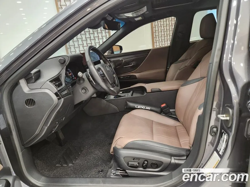 Lexus ES 2025 из KR, фото 9
