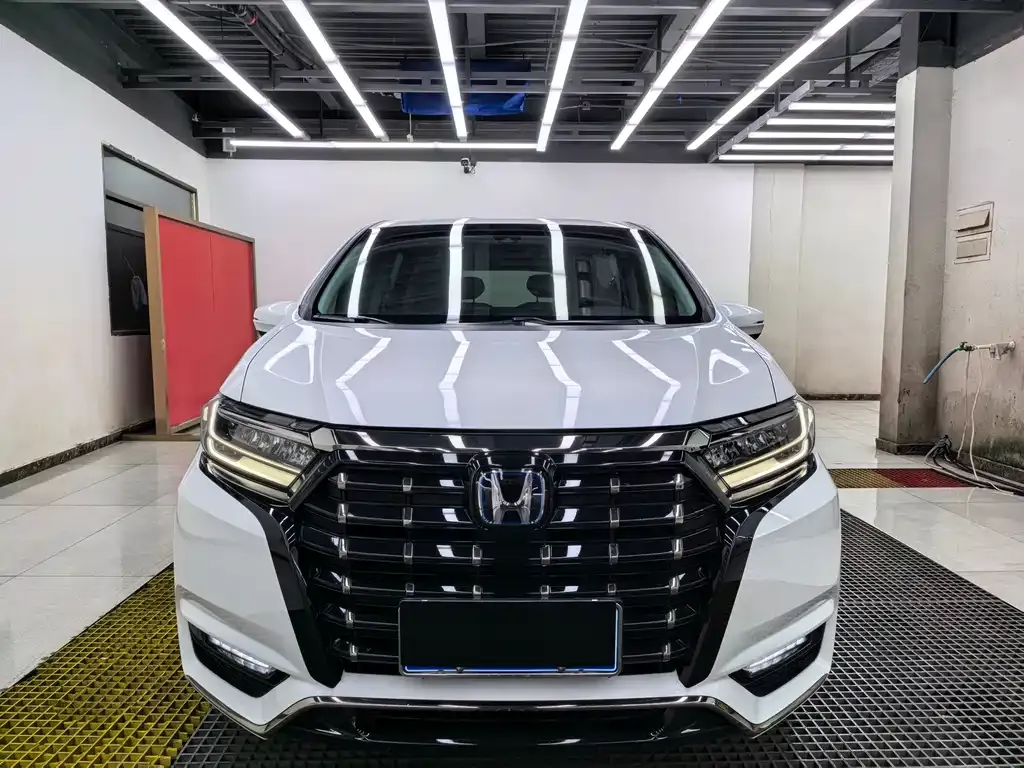 Honda Elysion 2022 из CN, фото 1